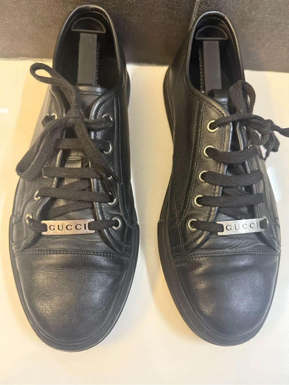 Low-Top Gucci Miro Soft Leather Sneakers
